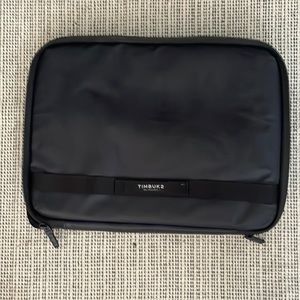 Timbuk2 stealth folio, laptop sleeve / organizer